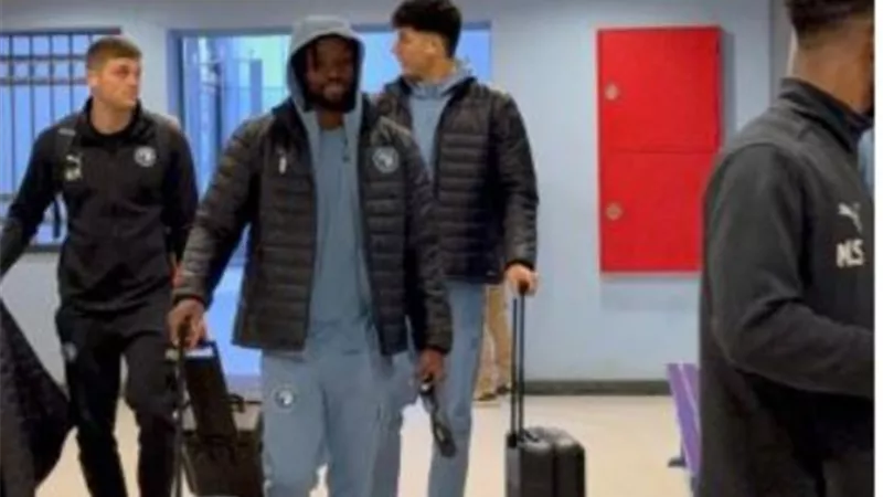 وصول بيراميدز لملعب المباراة استعدادا لمواجهة الزمالك