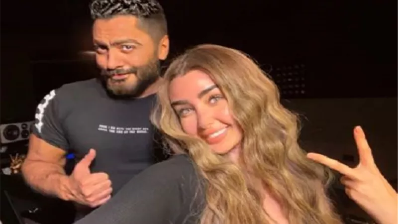 تامر حسني لـ هنا الزاهد: 