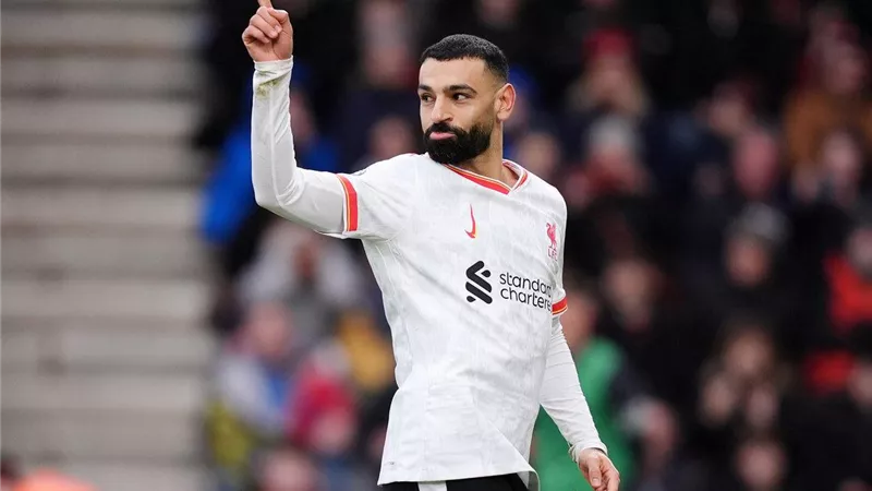 3 أرقام قياسية يحققها محمد صلاح بعد هدفيه ضد بورنموث
