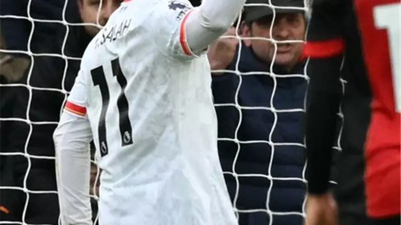 شاهد .. هدف محمد صلاح الرائع امام بورنموث بكاميرا ليفربول