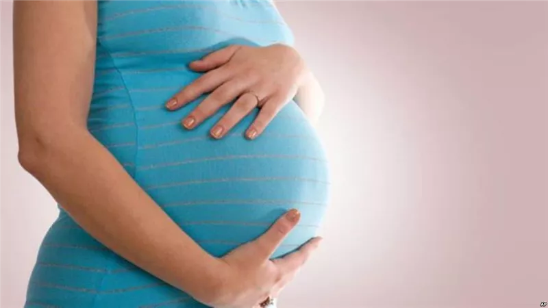 العلاقة بين صحة الأم أثناء الحمل وإصابة الطفل بالتوحد