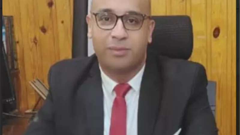 وكيل الصحة بدمياط يشكر أطباء المستشفى العام