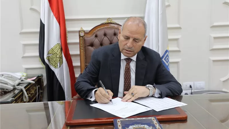 بنسبة نجاح 72.94%..محافظ القاهرة يعتمد نتيجة الشهادة الإعدادية