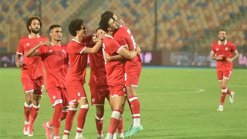 حسام حسن يقود هجوم مودرن سبورت أمام الأهلي الليلة