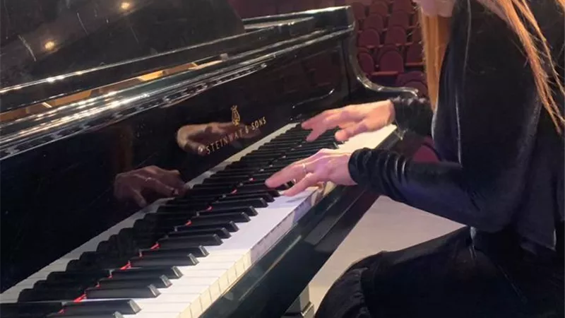 من هى الراحلة عازفة البيانو العالمية الشهيرة مشيرة عيسى