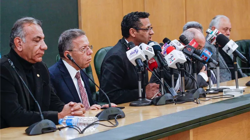 خطاب من 10 نقابات مهنية مصرية للسفارة الأمريكية لرفض تصريحات ترامب حول تهجير الفلسطينيين