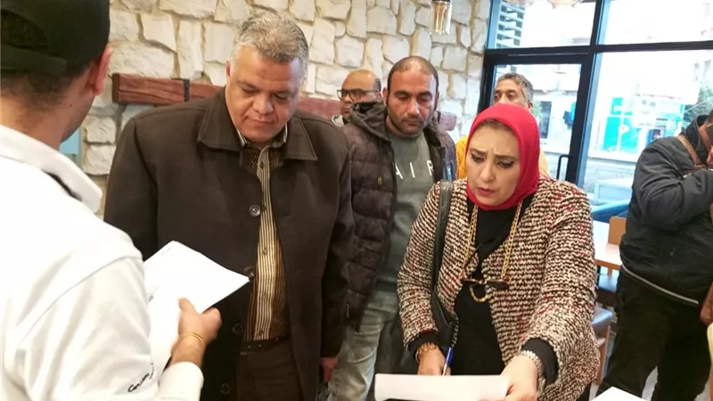 ٧٢٥ الف جنية غرامات فورية على المخالفين بوسط الاسكندرية