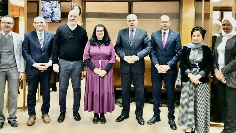وفد المنظمة العالمية للسكتة الدماغية يزورمستشفي جامعة القناة