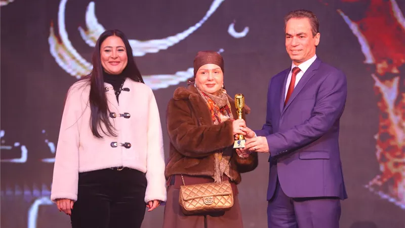 تكريم عائلة أم كلثوم في حفل الذكري الـ 50 لكوكب الشرق بماسبيرو