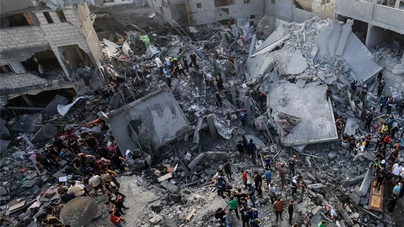 انتشال جثامين فلسطينيين شمالي قطاع غزة