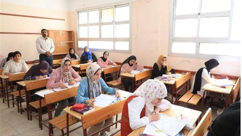 محافظ جنوب سيناء يعتمد نتيجة الشهادة الإعدادية بنسبة نجاح 85.94%