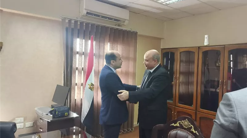 زيارة رئيس مدينة ههيا لمجمع محاكم شمال الشرقية