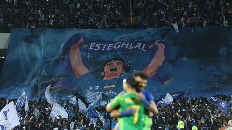 شاهد .. هدفا مواجهة الاستقلال الإيرانى والشرطة العراقى