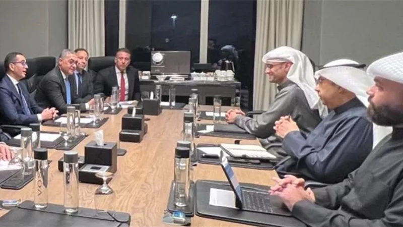 وزير الاستثمار يلتقي وفد هيئة الاستثمار الكويتية