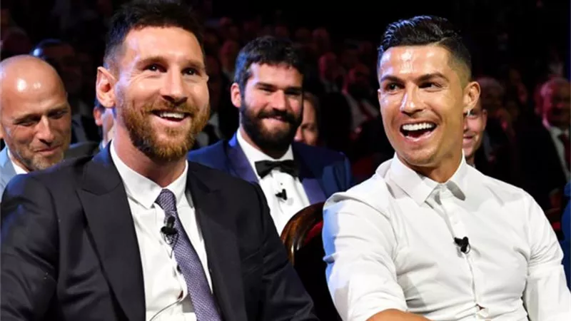 رونالدو: أنا الأفضل في التاريخ .. وعلاقتي طيبة بـ ميسي