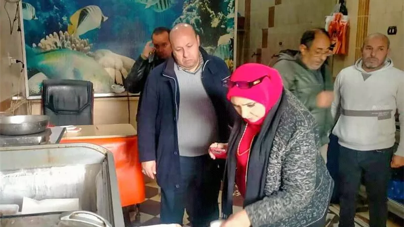 2571 محضرًا وإنذار للمخالفين بأسواق الاسكندرية