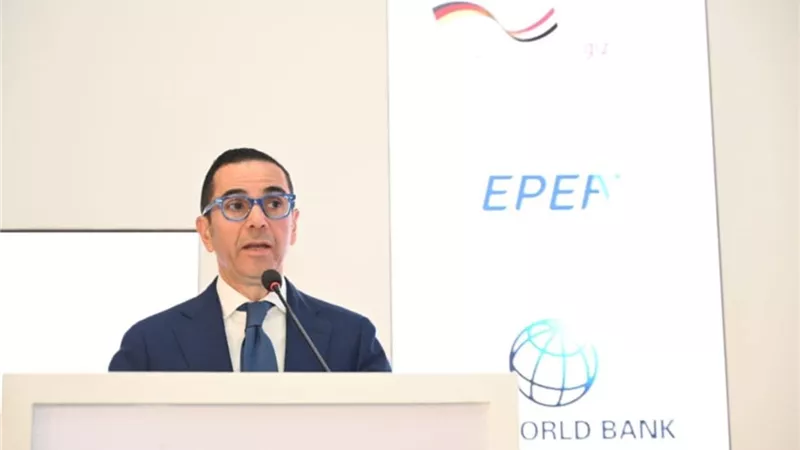 الخطيب :نعيش فترة انتقالية للتحول من إدارة الدولة للاقتصاد إلى تمكين القطاع الخاص