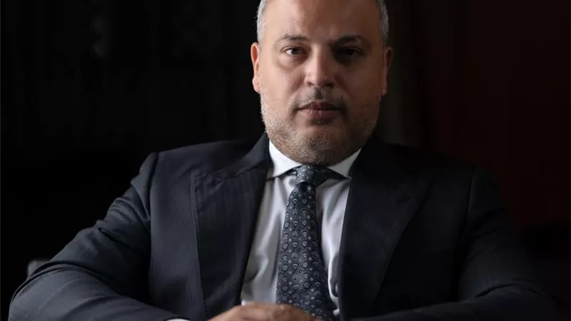 تكريم تامر عبدالمنعم عن نوستالجيا ٩٠/٨٠ بمهرجان أخبار النجوم الدولي