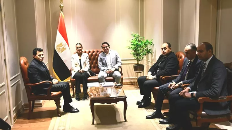وزير الشباب يبحث استعدادات الإسكواش المصري لبطولة العالم