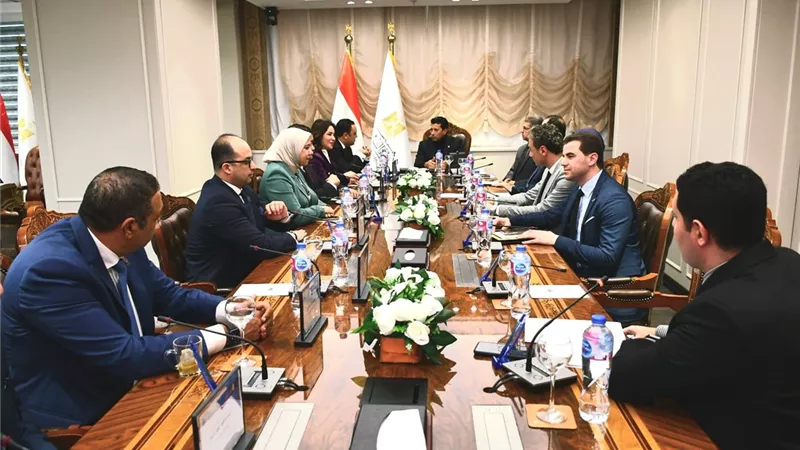 وزير الشباب يوقع مذكرة تفاهم مع تنسيقية شباب الأحزاب