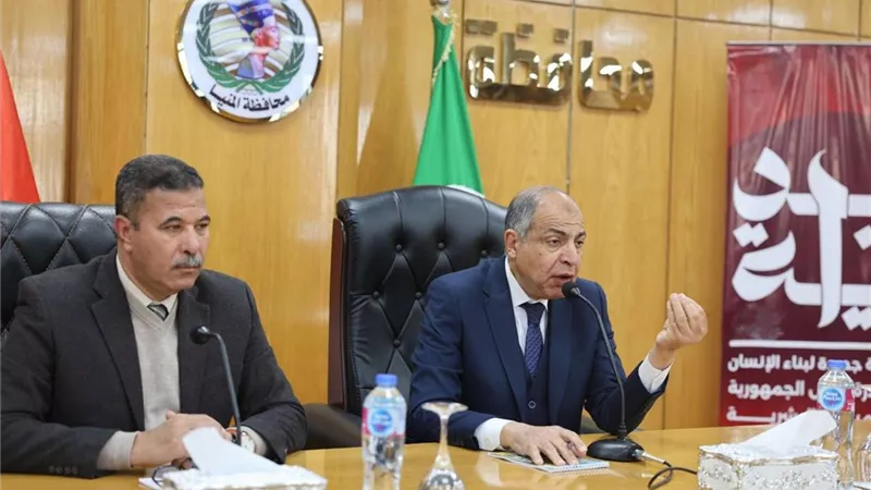 محافظ المنيا يشهد توقيع بروتوكول لتسليم السوق الحضاري بماقوسة