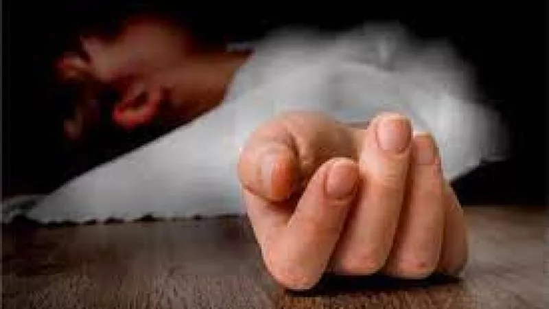 شخص يطلق النار على عمه باسوان