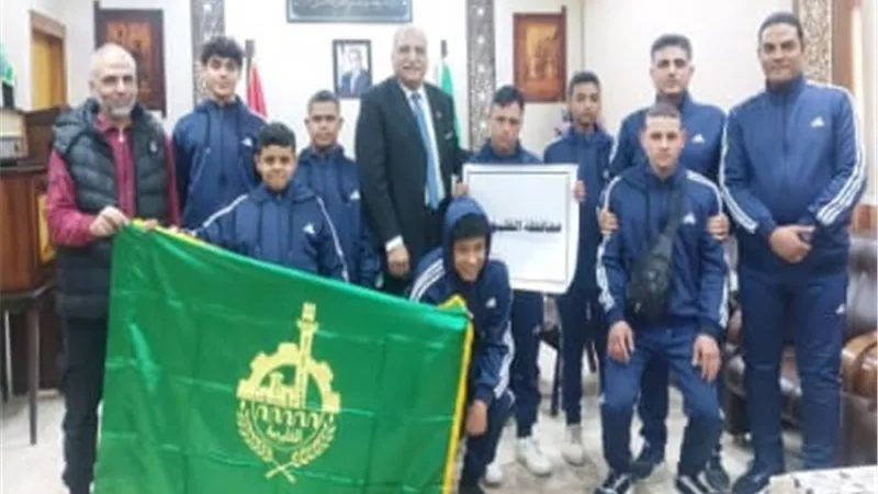 مدير تعليم القليوبية يستقبل فريق كرة القدم الخماسية للمدارس الفكرية