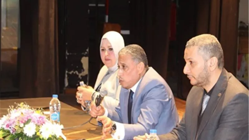 تعليم الجيزة يبحث تطويرالتعليم الخاص والشراكة مع المدارس الحكومية