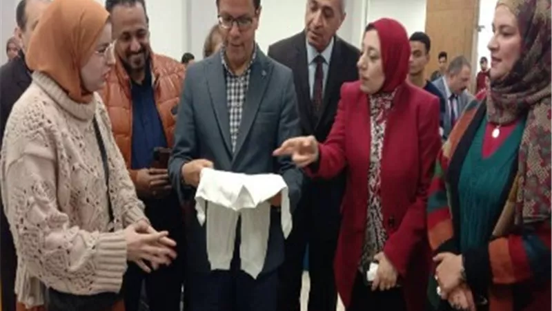 الجيزاوي يفتتح معرض منتجات طلاب كلية التربية النوعية بجامعة بنها
