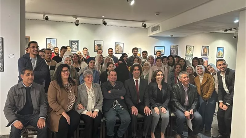 جامعة القاهرة تنظم مسابقة 