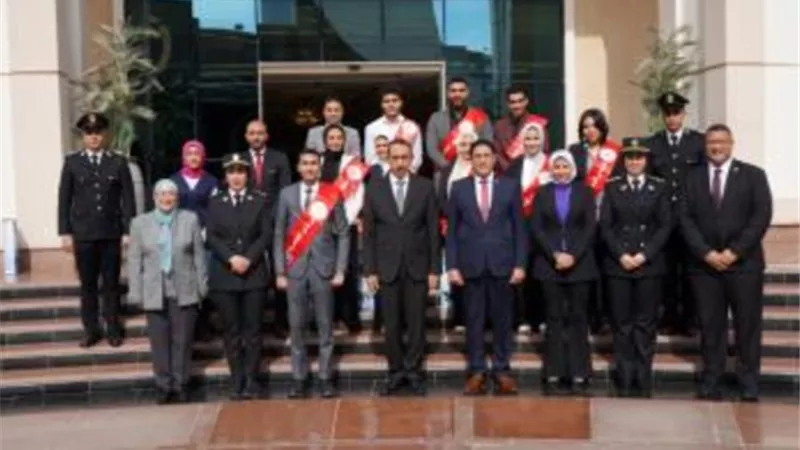 أمن القاهرة يستقبل زيارة لوفد من مديرية الشباب للتهنئة بعيد الشرطة