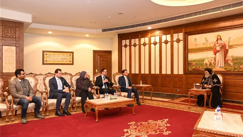 البابا تواضروس الثاني يستقبل وزير الشباب بمقر الكاتدرائية