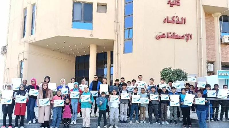 الجامعة المصرية الروسية تعلن أسماء المتميزين بدورة الذكاء الإصطناعى للأطفال.. صور
