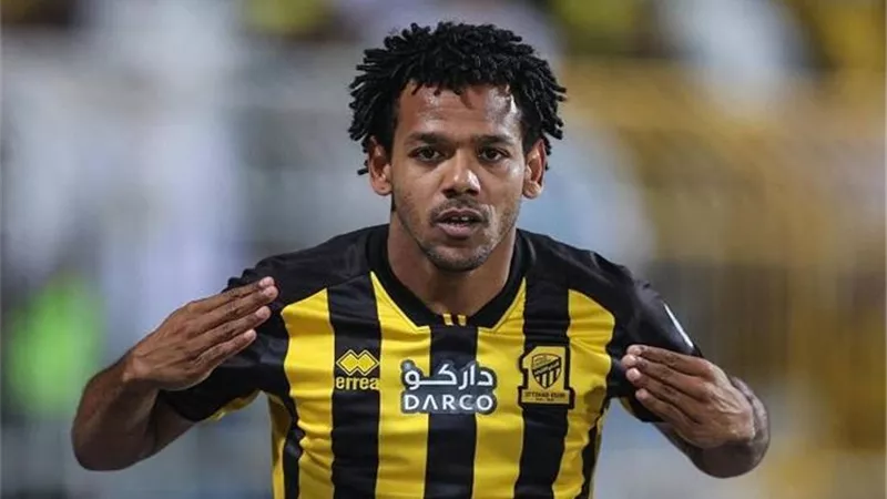 الريان القطرى يعلن التعاقد مع رومارينيو لتعويض بن شرقى