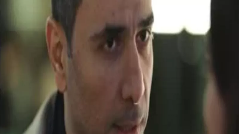 منتصر يظبط طاهرة تحتضن عادل ويهددها.. صفحة بيضا الحلقة 15
