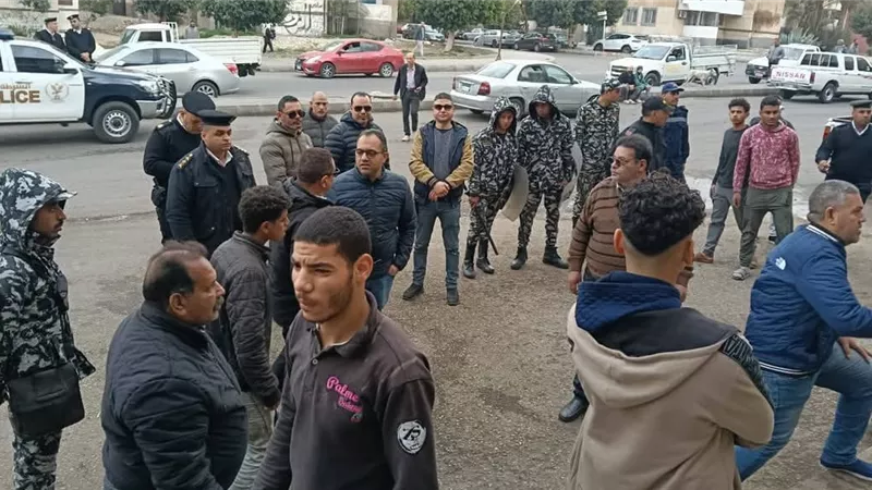 رشاد: حملة اشغالات مكبرة فى مدينة العبور بمعاونة الشرطة