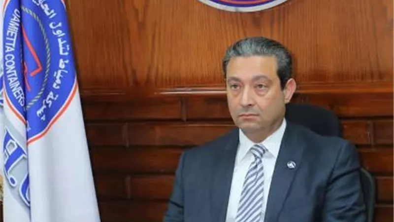 علاج ٣٤٨٣ مواطنا بالمجان بقوافل مجلس الوزراء بدمياط