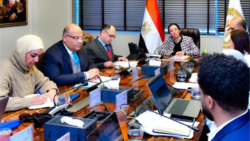 البيئة: متابعة تنفيذ الاستراتيجية الطموحة للتدوير