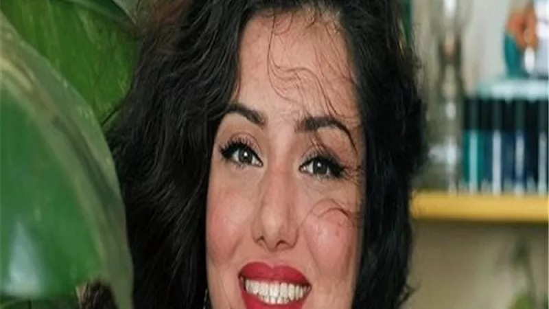 غياب جيهان الشماشرجي وعمرو جمال وآية سماحة عن 