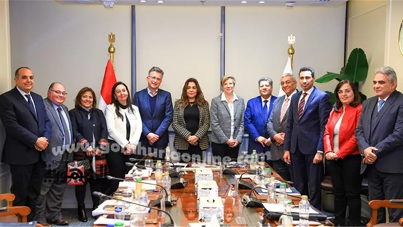 وزيرة التنمية المحلية : إنشاء وحدة لإنتاج الغاز من المخلفات