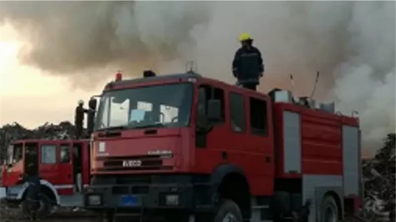 أندلاع حريق بمصنع كرتون فى مركز منيا القمح