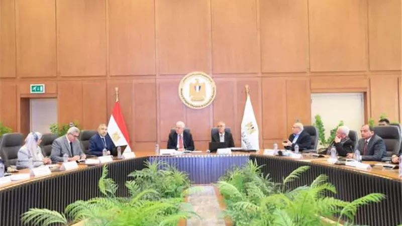 رئيس جامعة كفر الشيخ يشارك انقعاد مجلس الجامعات الأهلية