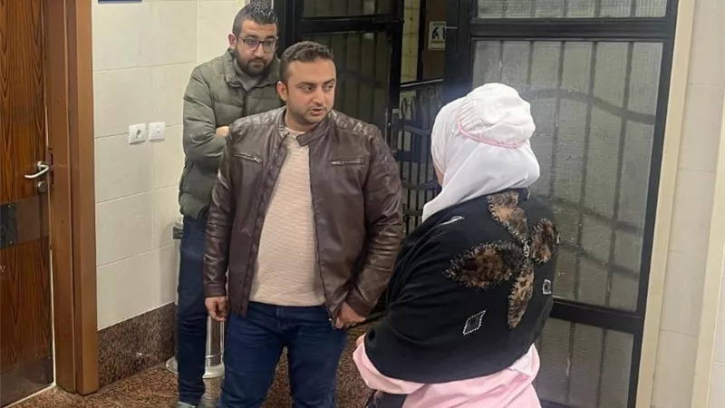مدير الرعاية بالأقصر يتابع تقديم جلسات التنفس للأطفال ليلا