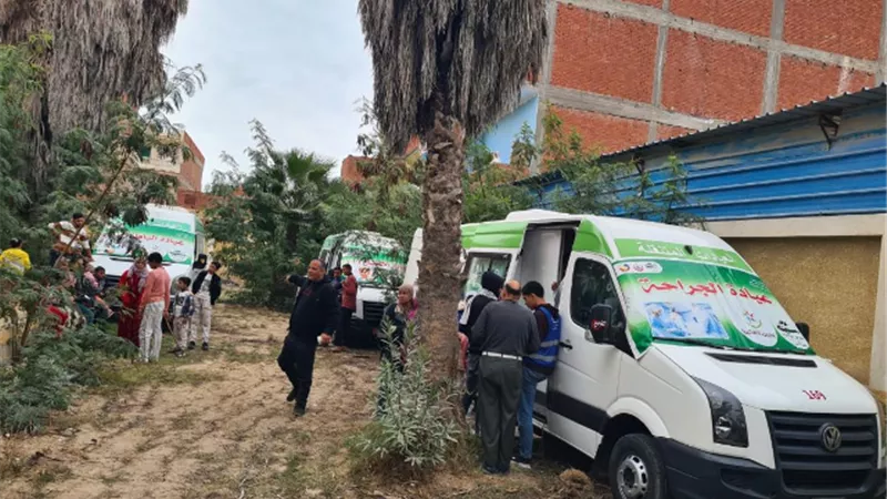 الكشف على 656 حالة بقافلة الثامنة بذور غرب النوبارية