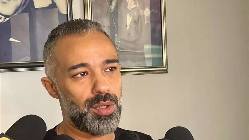 المايسترو مصطفى حلمى