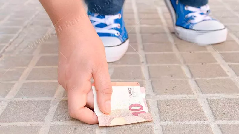 ماذا أفعل إذا وجدت مالًا في الطريق؟..إليك أحكام اللقطة فى الإسلام