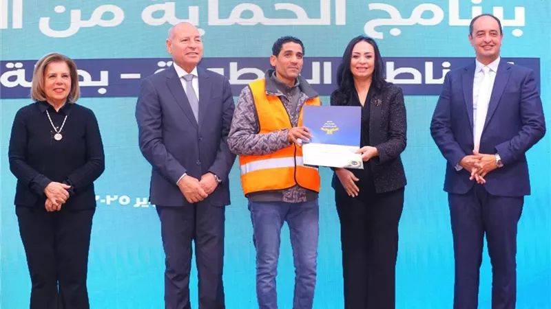 التضامن :تكريم 100 متعافي من أبناء المناطق المطورة