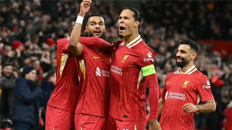 موقف صلاح.. تشكيل ليفربول لمواجهة بليموث أرجايل