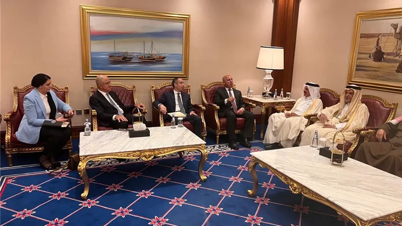 الوزير يبحث مع قطر ضخ استثمارات جديدة في الصناعة والنقل بمصر
