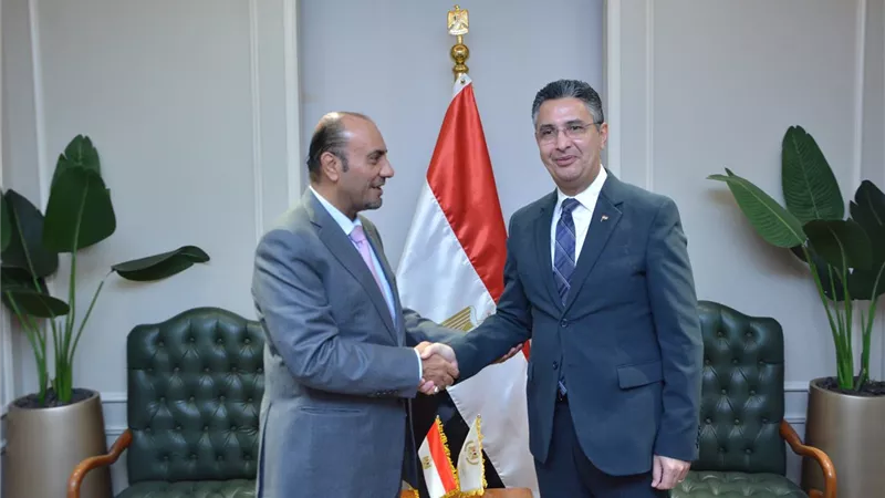 وزير التموين يبحث مع وفد 